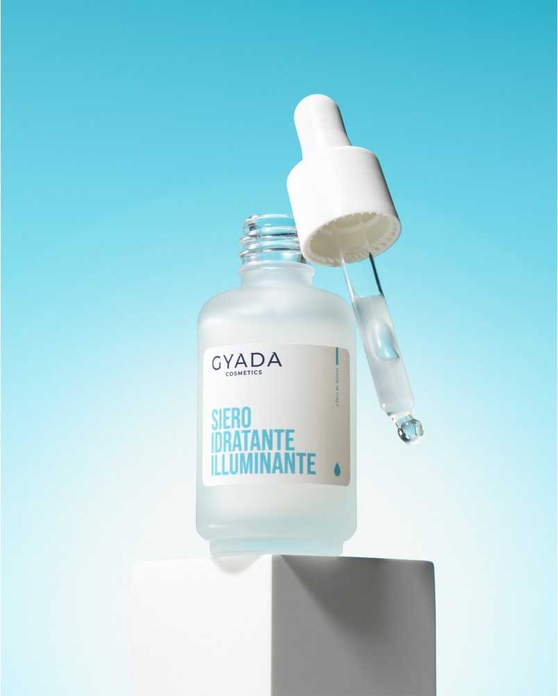 Siero Viso Idratante Illuminante con Acido Ialuronico e Vitamina C – Gyada Cosmetics